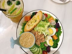 -丽莎沙拉轻食餐厅(国贸店)