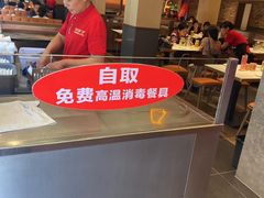 -铁胖子口碑长沙菜·龙虾烧烤(赤岗社区店)