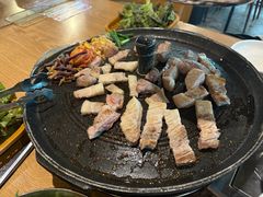 -江南猪肉商会无限续吃(弘大店)