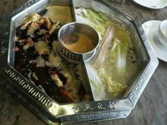 -佬土鹅肠火锅(中建大观店)