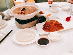 金牌片皮鸭-亢龙太子酒轩(东湖店)