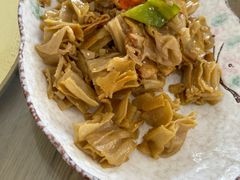 土豆片栲栳栳-天天向上素食餐厅(五台山店)