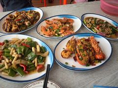 -红月湾海鲜饭店•沙滩海景(双月湾店)