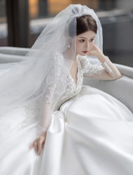 -莫小姐婚纱
