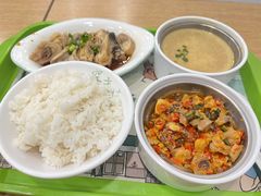 -老乡鸡(亳州路天庆大厦店)