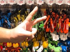 -名创优品(北京新中关购物中心地铁层店)