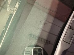 -鲨鱼皮汽车凹陷玻璃修复(静安店)