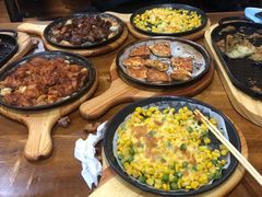 -老东镇啤酒屋海鲜加工·蒸汽海鲜·海鲜烧烤(台东店)