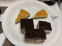 -云顶旋转自助景观餐厅
