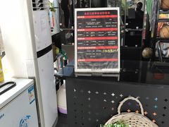 -洛克公园·篮球·足球·羽毛球(莘庄店)