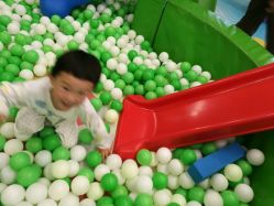 -孩子王童乐园(武汉永旺店)