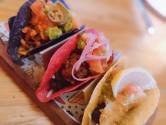 -Famous肥猫墨西哥音乐餐吧(五棵松华熙LIVE店)