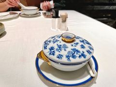 杏汁炖燕窝汤圆-新荣记(建国门外大街店)