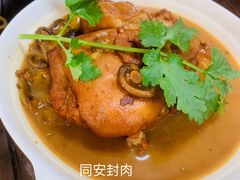 -亚忠小吃店(曾厝垵店)