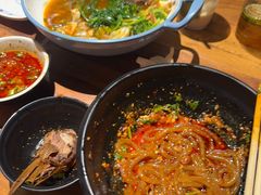 -万记麻辣烫国展总店