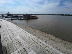 -人民防洪胜利纪念塔