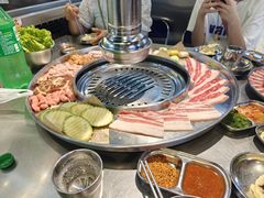 -哈哈碳都·牛肋条无限自助烤肉(台江万达店)