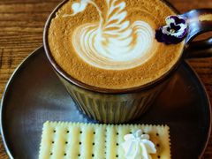 忘湖拿铁-三忘湖 SWANSEEN(柳荫公园店)