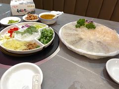 -官塘陈记鱼生·潮汕砂锅粥·牛肉火锅(潮枫路总店)