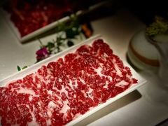 -左庭右院鲜牛肉火锅黑金店(陆家嘴中心店)
