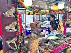 -滨海尚泰美食广场