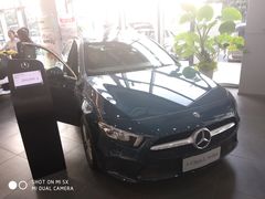 -奔驰上海利星(七宝店)