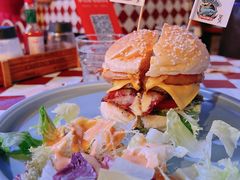 -鲨鱼美式餐厅酒吧Sharky