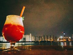 草莓代其力-COMMUNE幻师(渔人码头店)