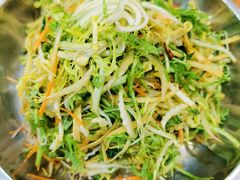 -李连贵熏肉美食酒楼(东市商贸店)