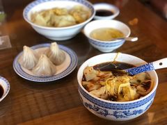 -笑来喜馄饨小笼工坊店(湖滨街店)