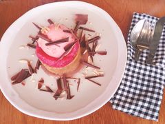 -ROAST coffee & eatery