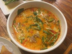 -J Daeng Seafood