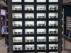 -LensCrafters亮视点(东方新天地店)