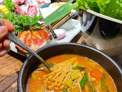 -明洞阿姨·韩式酱蟹烤肉·创意料理(三元桥店)