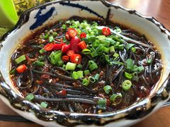 酸辣蕨根粉-伊帆食府·青海地方特色美食