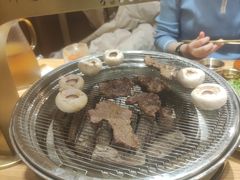 -青瓦餐厅·生鱼片·韩园烤肉(西塔店)