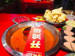 -谭鸭血老火锅(万象九宜城店)