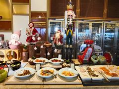 自助取餐区-大中华希尔顿酒店-念自助餐·嗨啤·小龙虾
