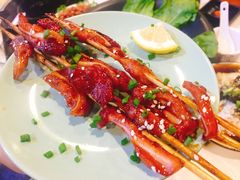 -虾弄弄海派小龙虾·牛羊蝎子火锅