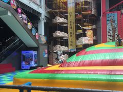 -蒙特利亲子乐园