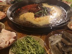 -岗上渣渣老火锅(两路口店)