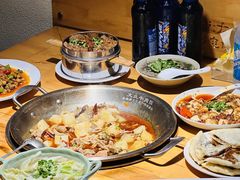 -大众跷脚牛肉馆·非遗传承单位(峨眉山店)