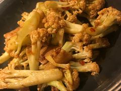 -蜜桃餐厅·伴山(湖滨商业街店)