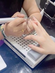 -进巍美甲美睫