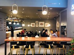 -POKEE VIA&Brunch·维娅(重庆来福士店)