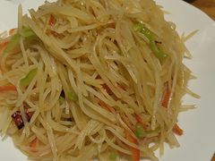 -蒙艾里民族传统菜蒙餐