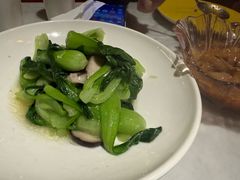 -渝信川菜 · 川味家常菜(财富购物中心店)