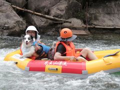 -安吉龙王山峡谷漂流