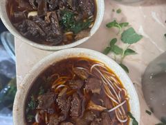 -铭记嘎洒生态鳝鱼(迎春街店)