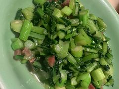 青菜钵钵-弄堂里(滨江龙湖天街店)
